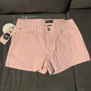 Womens I&P Shorts